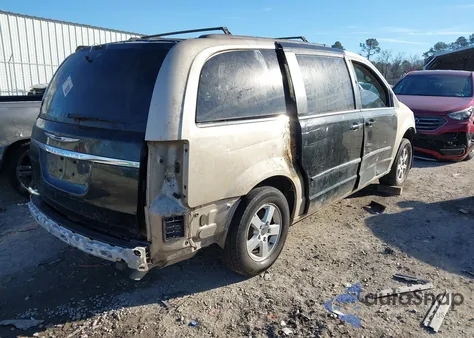 2013 Chrysler Town & Country Touring from USA, damaged, VIN 2C4RC1BG8DR556390